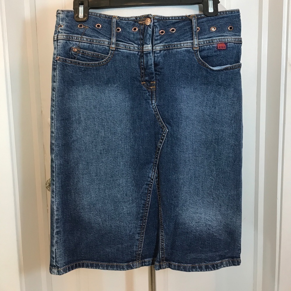 BCBG:Weathered Denim and Rivet Skirt Size 6